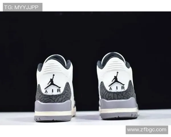 aj4足球明星的传奇之路与未来发展展望